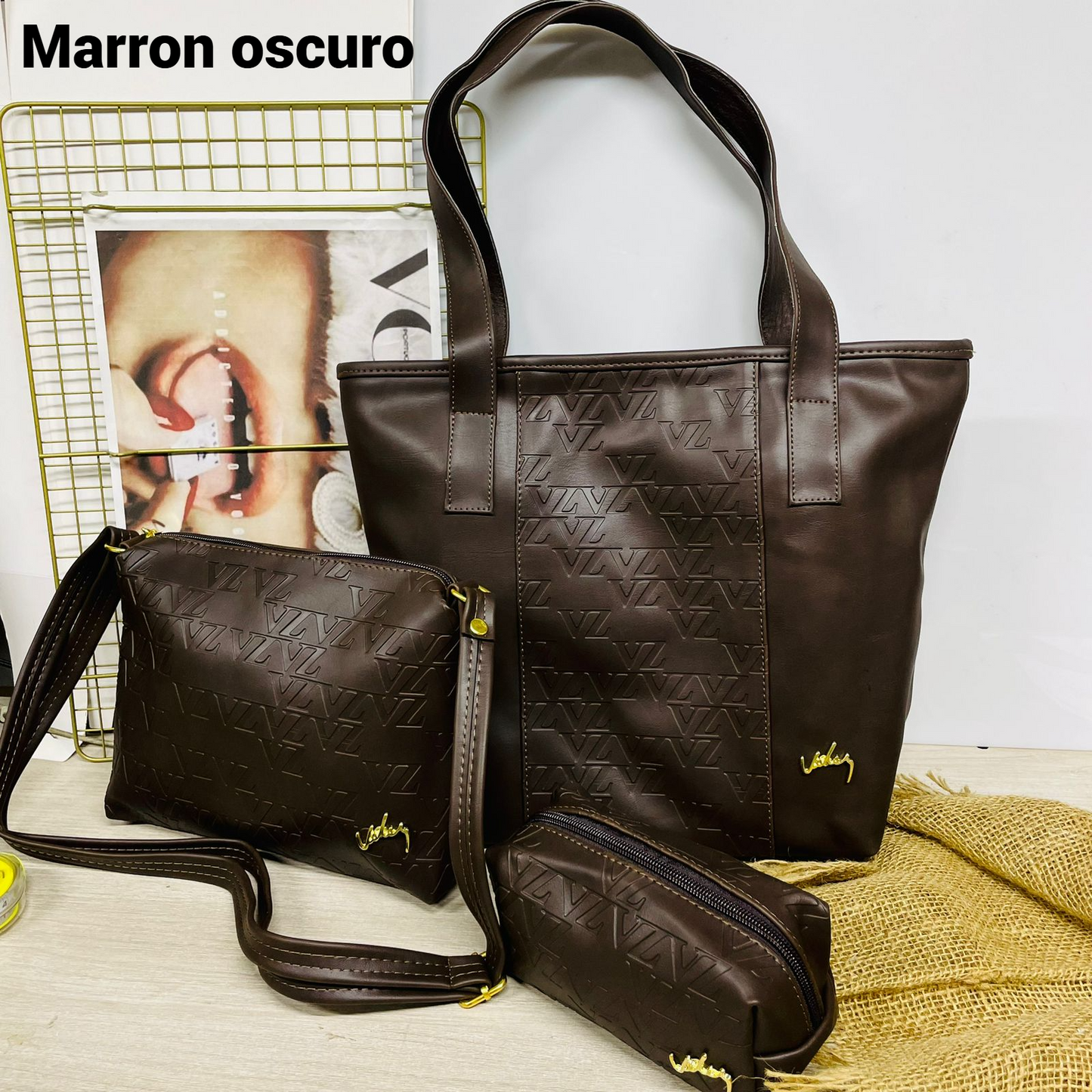 Set Exclusivo Ibiza Vélez 👜 Bolso, Carriel y Cosmetiquera